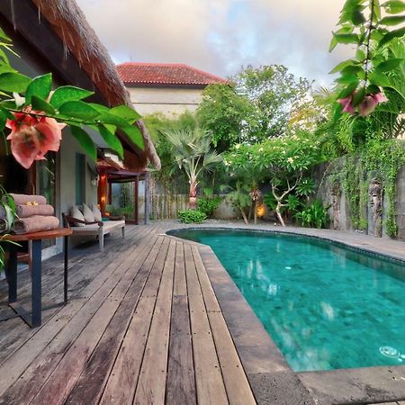 Villa Sham Seminyak  Luaran gambar